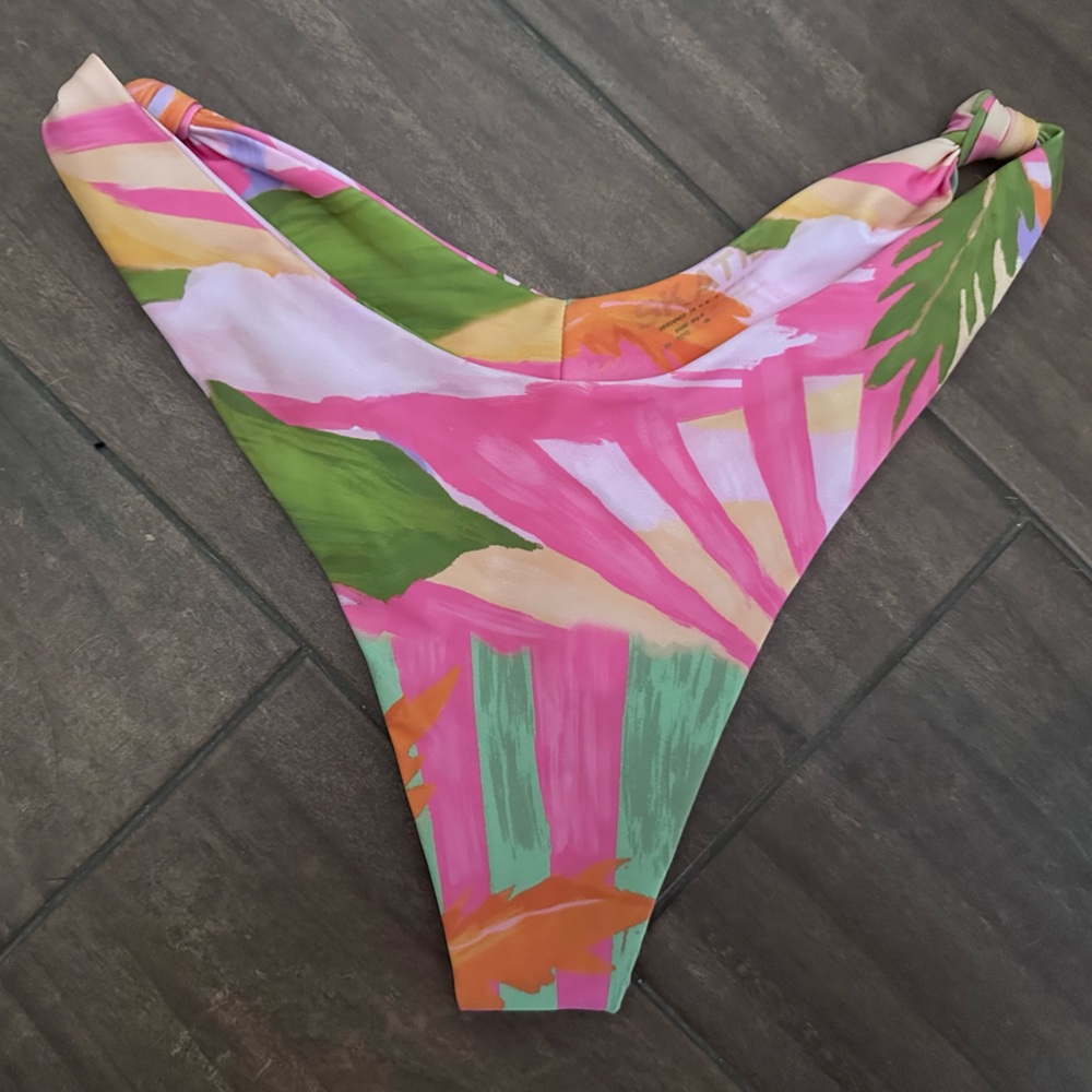 Skatie | Puka | Suzanne Bottom | Large